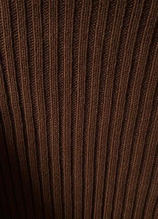 Трикотажный свитер в рубчик4 фото