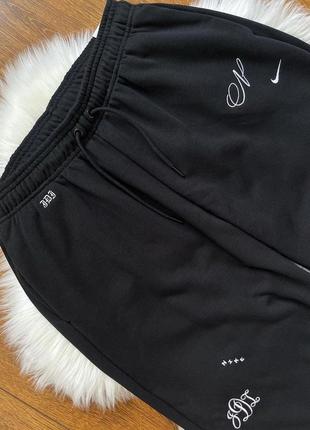 Спортивные штаны джогеры zwart nike sportswear icon clash cv8481 jogger dr6227-0103 фото