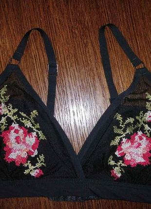 Красивый бюстик с вышивкой boux avenue 34 b/c