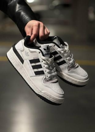 Шкіряні кеди унісекс в стилі adidas forum low white black