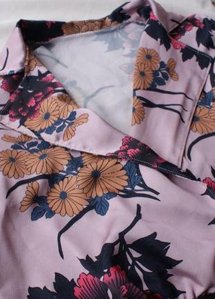 Брендовая атласная блуза боди цветочный принт глубокое декольте7 фото