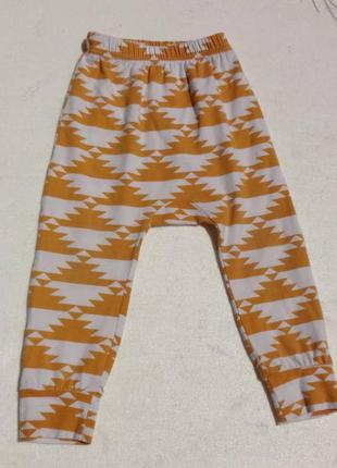 Спортивные штаны с мотнёй 92-100 размер.