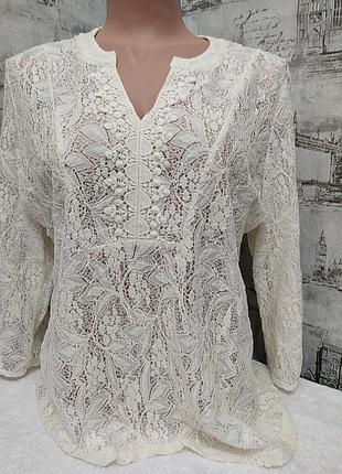 Біла прозора блуза