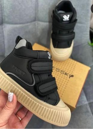 Стильные деми хайтопы ботинки прорезиненный носик