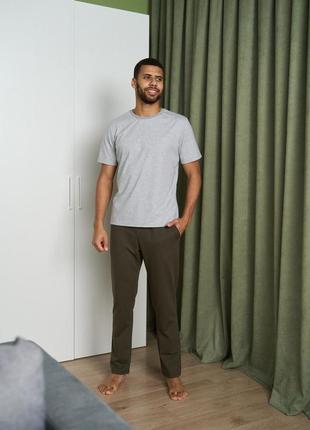 Піжама чоловіча cotton basic футболка сіра + штани прямі хакі, xl