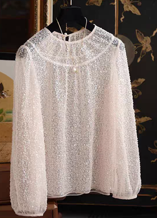 Прозрачная блуза украшена бисером и пайетками бисер пайетки2 фото