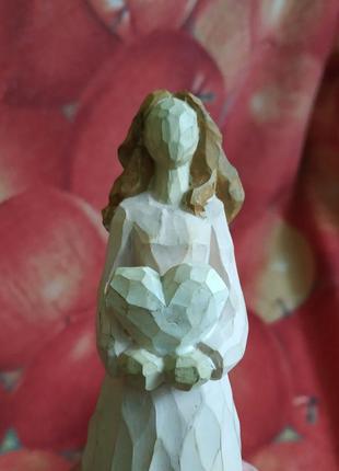 Деревянная статуэтка фигурка девушка женщина серце сердечко5 фото