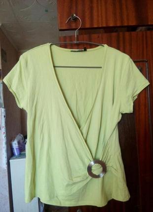 Футболка ошатна