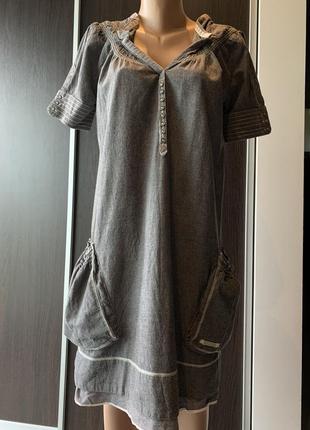 Жіноче плаття