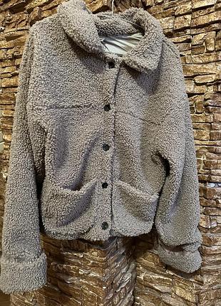 Трендовая куртка тедди