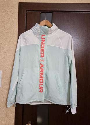 Жіноча ветровка under armour
