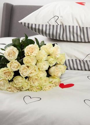 Комплект постельного белья "ритм любви", изготовлен из натуральной хлопковой ткани