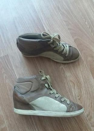 Кожаная обувь.танкетка.р.39.