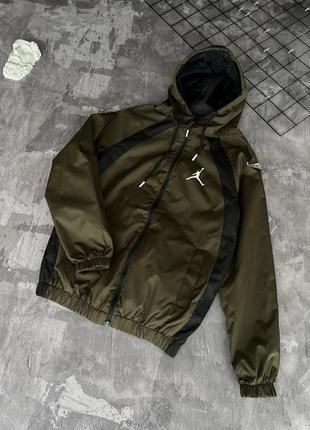 💥топовая ветровка от nike🔥
шикарное качество, сидит на теле шикарно ❤️
большое наличие 🔥