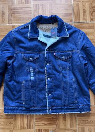 Куртка джинсовая с утеплителем levis vintage trucker p. xl (новая ) двухпосторонняя