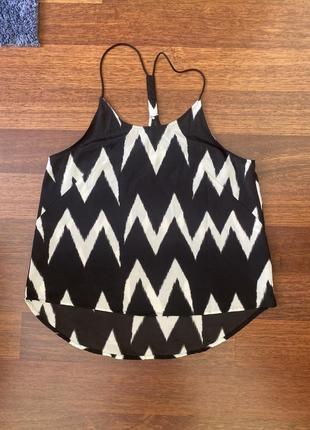 Легкий стильный топ