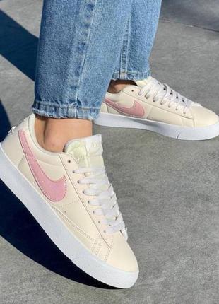 Nike blazer low glitter pink