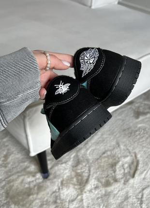Крутейшие женские кроссовки nike air jordan retro 1 low x travis scott x tiffany чёрные с бирюзовым8 фото