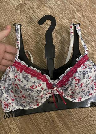 Шикарный, базовый, бюстгальтер, с красивым, принтом, с цветами, от дорогого бренда: esprit 🫶