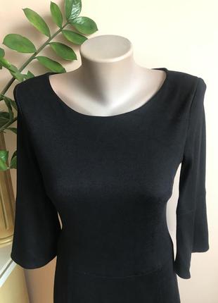 Фирменное чёрное короткое платье drykorn с рукавом 3/4 клёш s4 фото