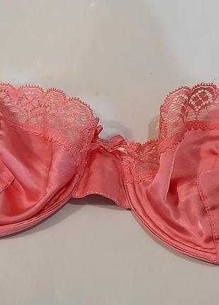 Бюстгалтер р.36 с 80 с косточки мягкий кружево