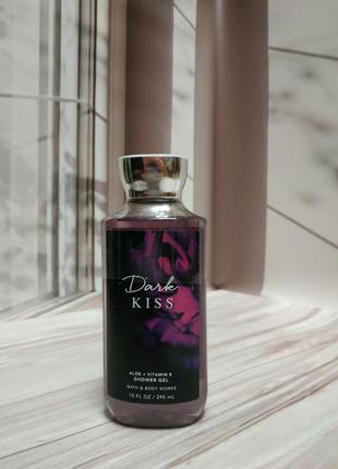 Гель для душа с алоэ и витамином е dark kiss bath and body works оригинал