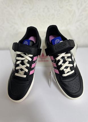 Кроссовки adidas 2