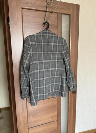 Стильный серый тёплый пиджак в клетку , в полоску размер м в стиле zara жакет блейзер3 фото