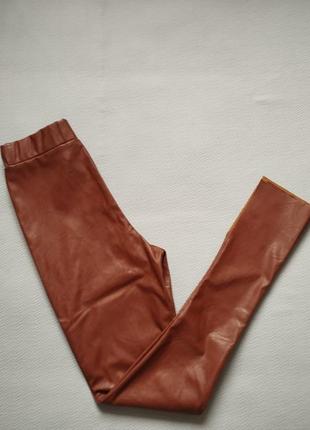 Мегакруті штани легінси з екошкіри з розрізами збоку висока посадка parisian7 фото