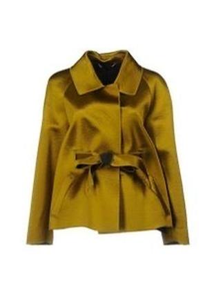 Куртка ветровка