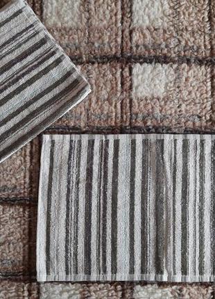 Новые махровые полотенца