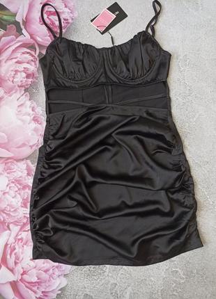 Чорна атласна сукня 👍👍👍