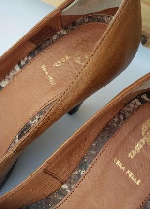 Елегантні шкіряні туфлі італія bata vera pelle4 фото