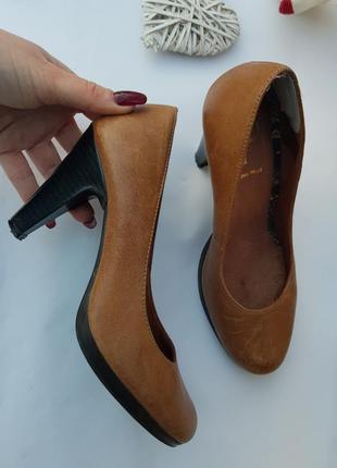 Елегантні шкіряні туфлі італія bata vera pelle2 фото