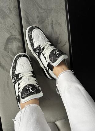 Жіночі кросівки louis vuitton trainer sneaker black / white / екслюзивне жіноче взуття луі вітон трейнер8 фото