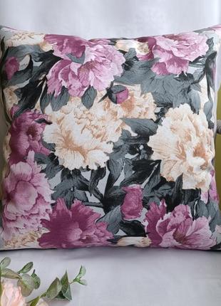 Декоративная наволочка 40*40 сиреневые пионы для декора, чехлы на подушки