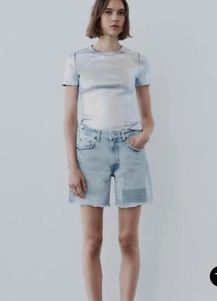 Джинсовые шорты trf mid rise с нашивками zara1 фото