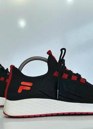 Fila sneakers zwart/rood

теннисные кроссовки8 фото