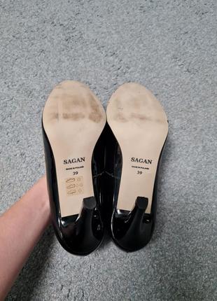 Кожаные лаковые туфли на каблуках sagan5 фото