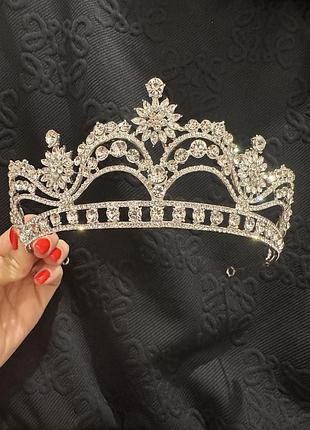 Весільна діадема