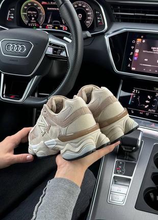 Жіночі кросівки new balance 9060 beige sand2 фото