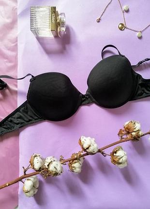 Чорний базовий бюстгальтер
