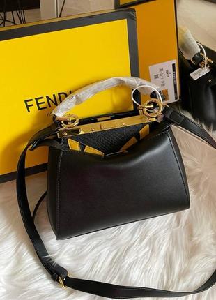 Шкіряна шикарна сумочка fendi сумка чорна8 фото