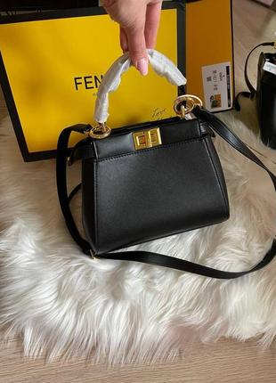 Шкіряна шикарна сумочка fendi сумка чорна