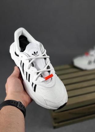 Мужские кроссовки adidas ozweego white black адидас озвученного белого с черными цветами4 фото