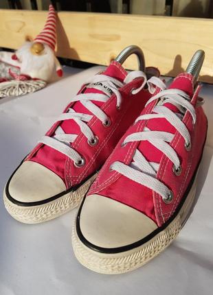 Яркие оригинальные розовые конверсы converse унисекс4 фото