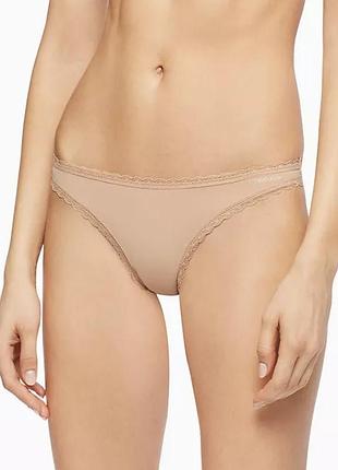 Бежевые трусики стринги calvin klein оригинал