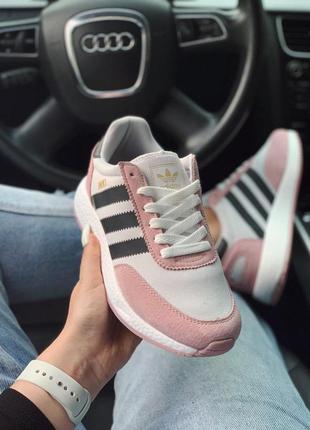 Женские розовые кроссовки adidas iniki