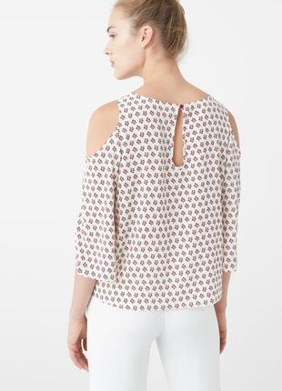 Блуза блузка с вырезами на плечах3 фото