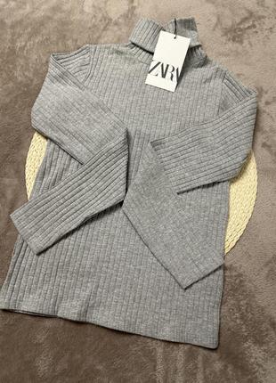 Zara мʼякенький гольфик в рубчик
